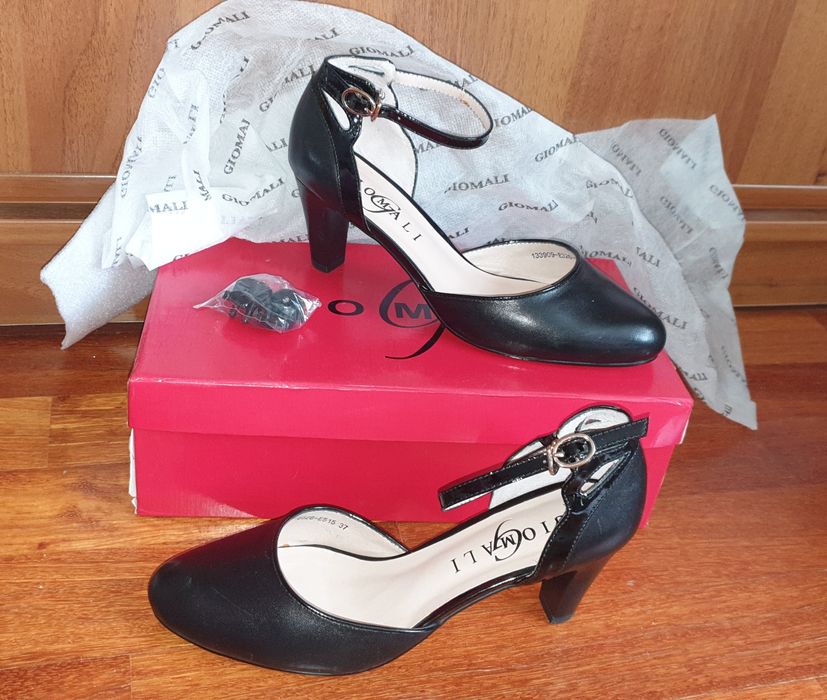 Шкіряні жіночі туфлі, босоніжки Giomali