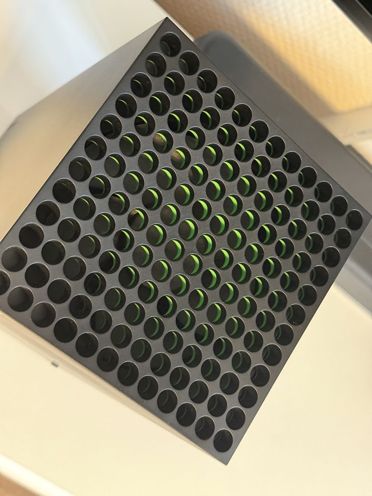XBOX Series X (stan idealny, bez śladów użytkowania)
