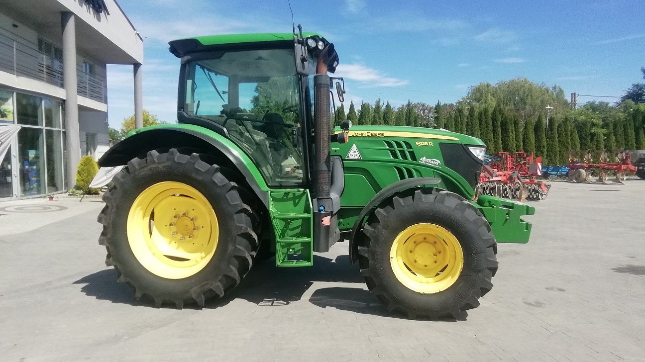 Ciągnik JOHN DEERE 6125R, 125 kM, PowrQuad 24/24, 4800 mth, 2012r