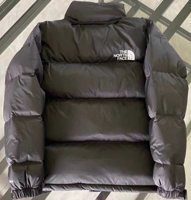"Kurtki zimowe" The North Face 1996 Retro Black Jacket-Roz XL