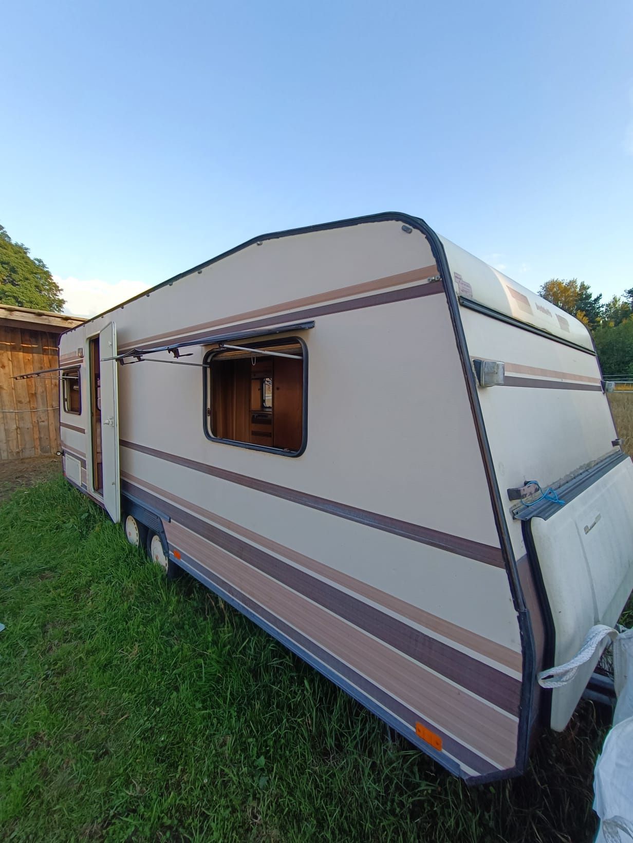 1986 Dethleffs Caravans rn7