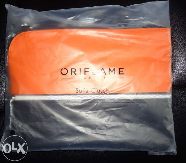 Clutch sofia Bolsa ou Mala laranja e preta da oriflame nova