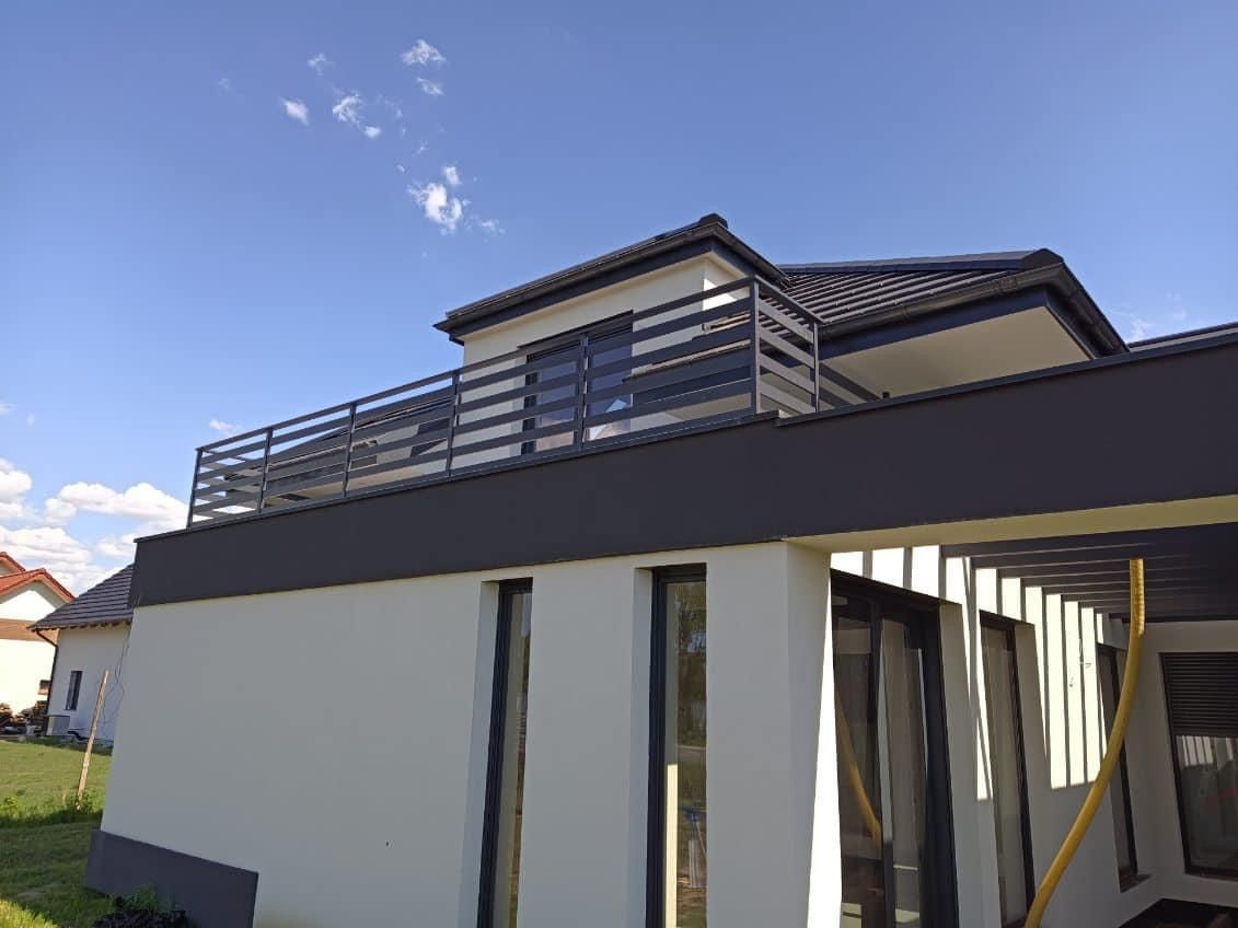 Balustrada balustrady balkonowe balkonowa barierka malowana proszkowo