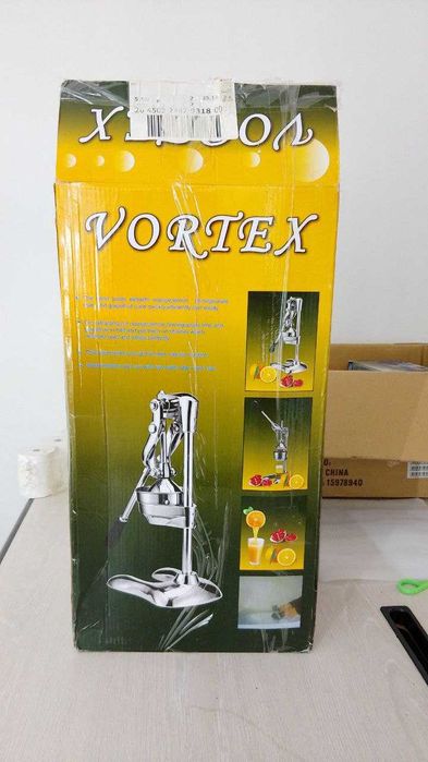 Пресс для цитрусовых и гранат Vortex. Италия
