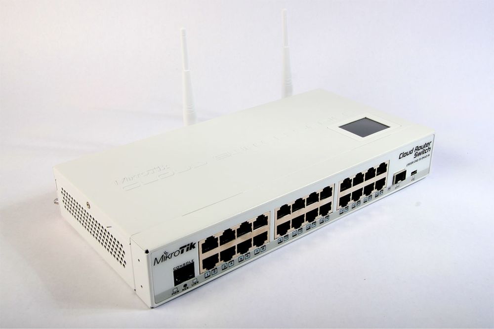 Коммутатор MikroTik Cloud Router Switch 125-24G-1S-IN