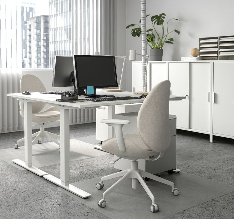 Biurko IKEA TROTTEN – regulacja wysokości, jak nowe!