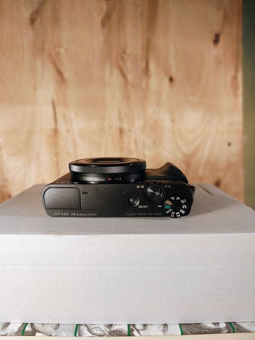 SONY RX100 -ładny stan