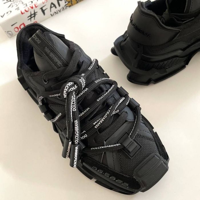 Брендовые женские кроссовки