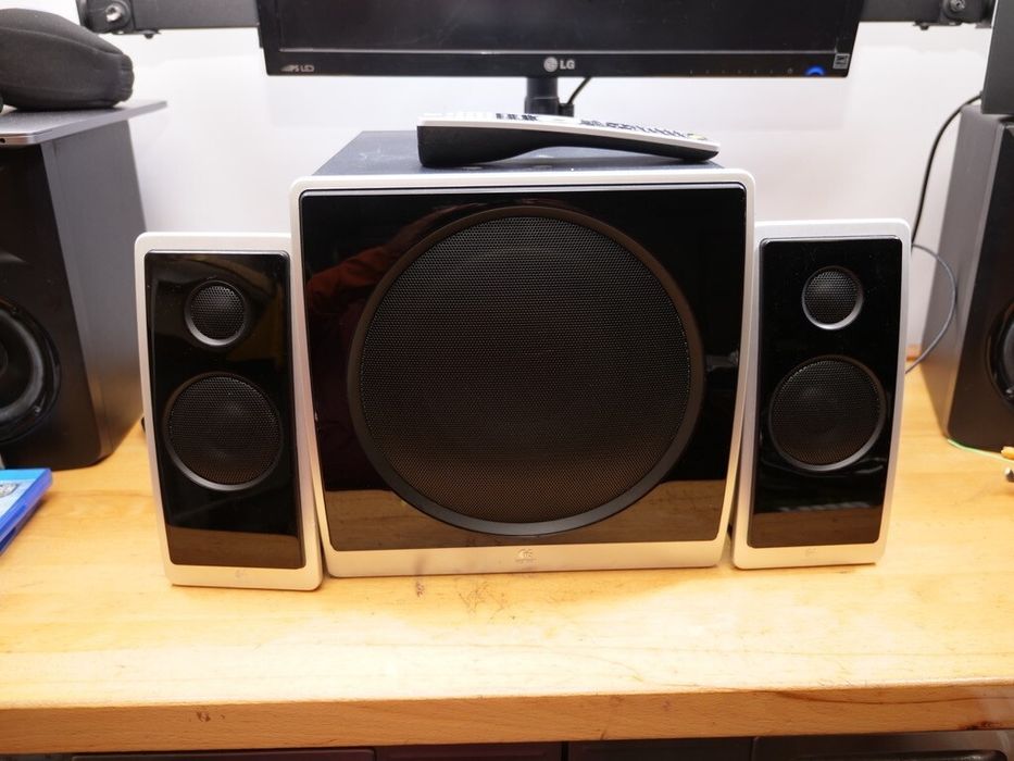 Акустична система 2.1 Logitech z Cinema 200w