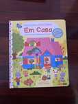 Livro infantil interativo