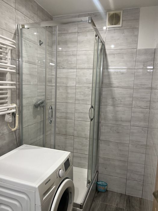 Kawalerka z osobną kuchnią na parterze blisko Rynku