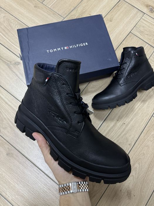 Nowa Trapery Męskie Skórzane Tommy Hilfiger Czarne Wiązane Trzewikj