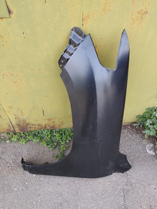 Крыло Тойота Ленд Крузер 200