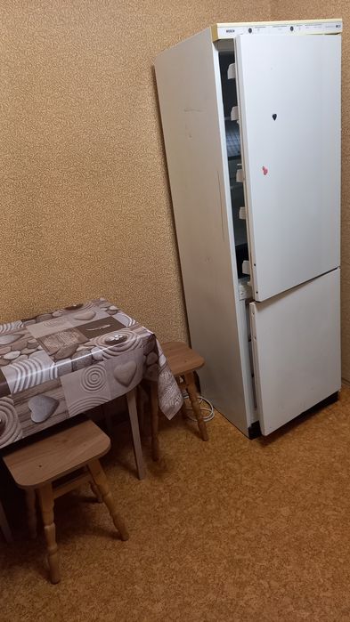 Сдаю 0днокомнатную квартиру на Троещине  в районе Фестивального