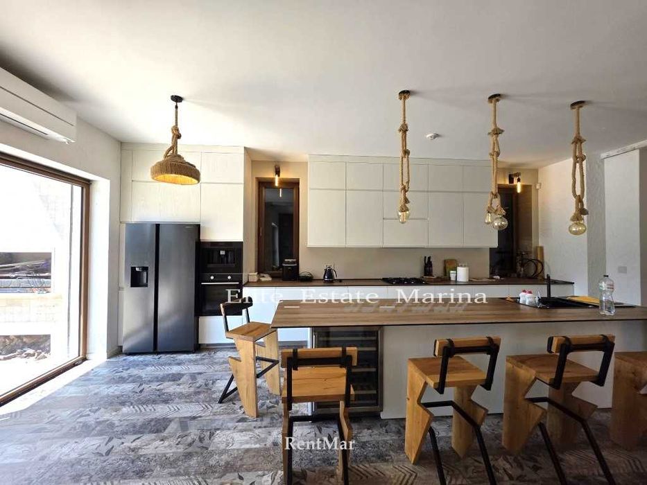 Новый стильный дом с бассейном ул Костанди Видео в ссылке