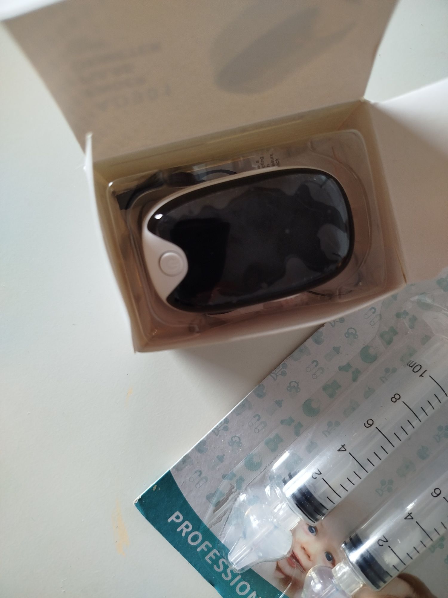 Kit de lavagem nasal e oxímetro de pulso