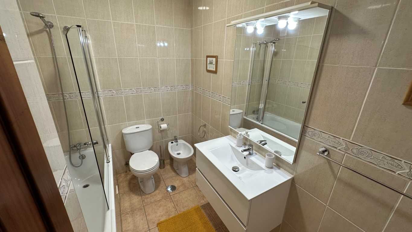 JUL/SET - T1 Praia Rocha (Piscina + Garagem) – 200m da praia a pé