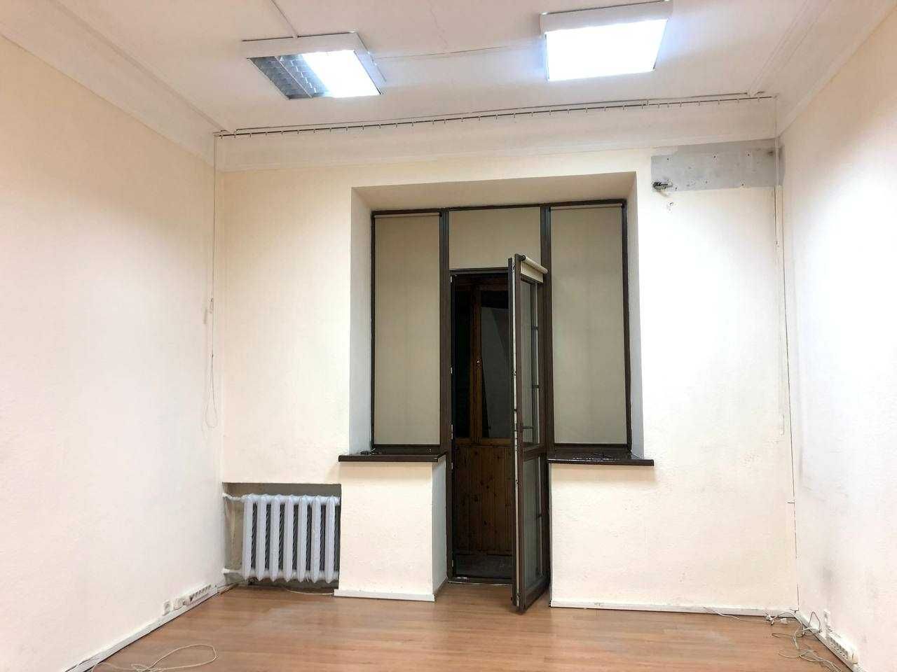 Під інтернет-магазин.38кв.м. Ярославів Вал.2ий поверх. 14820 грн з ПДВ