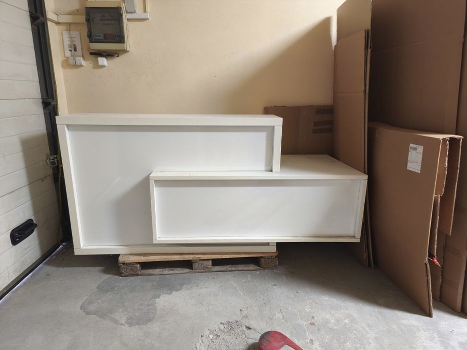 Solidna biała lada do sklepu salonu kosmetycznego fryzjer gastronomi