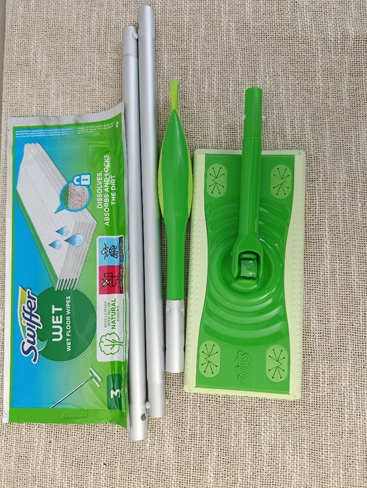 Swiffer 3D Cleaner Zestaw Startowy – Miotła + Chusteczki, Nowy