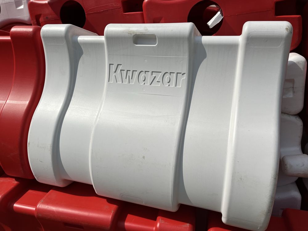 Separator drogowy U-25c / U-14e – wynajem, 150 sztuk