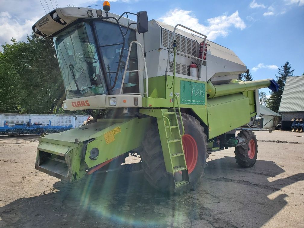 CLAAS MEGA 360  2006р.в 9340 м.г