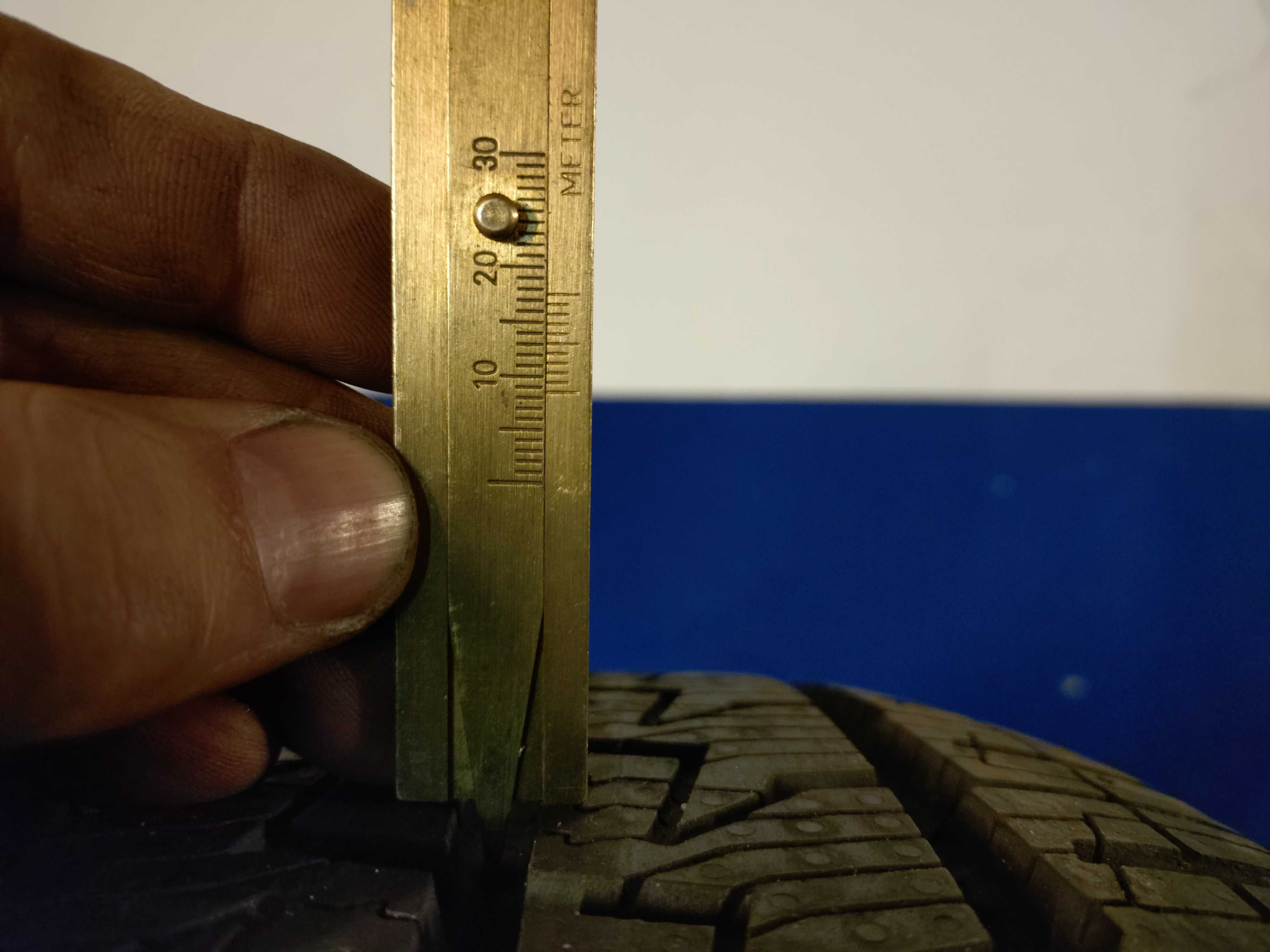 Continental Vancontact 4seson opona całoroczna 215/65 R16 c 2223
