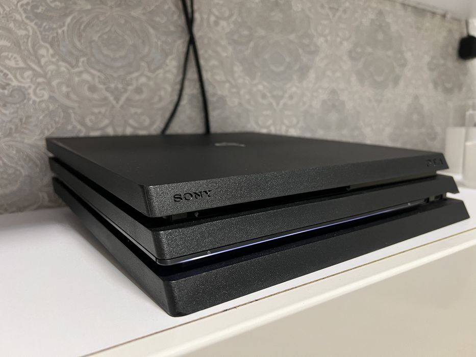 Sony PlayStation 4 pro  1 tb