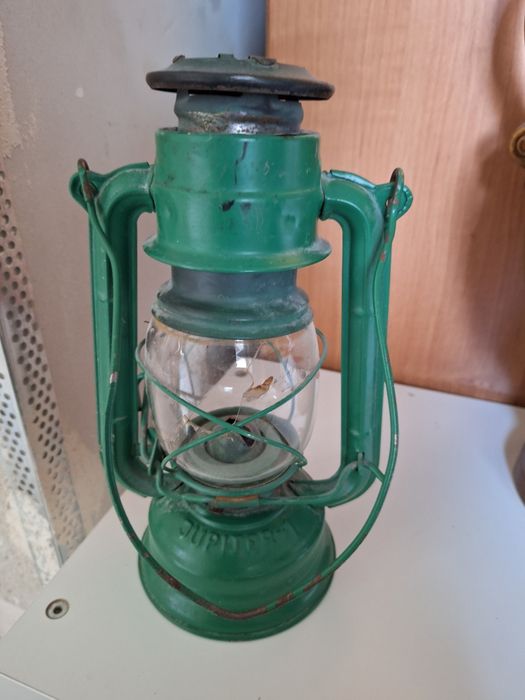 Lampa naftowa uszkodzony klosz