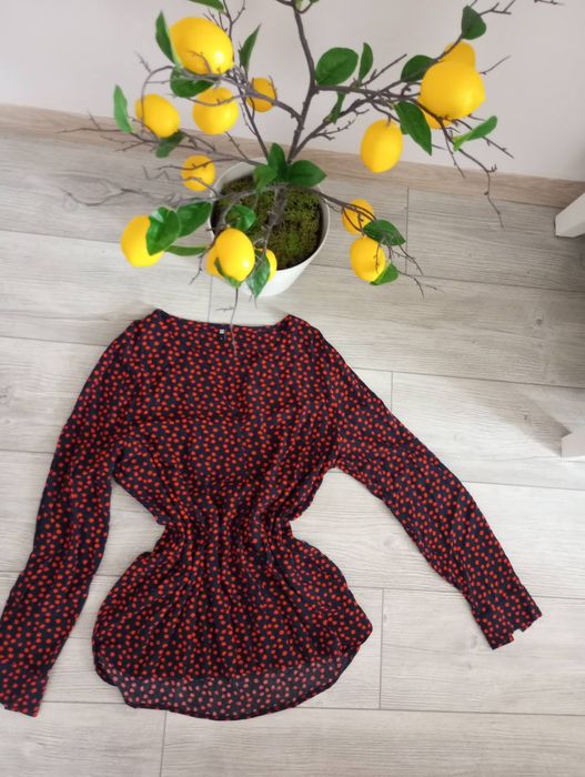 Блуза  жіноча  .