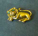 Alfinete / Broche / Pregadeira Leão NOVO