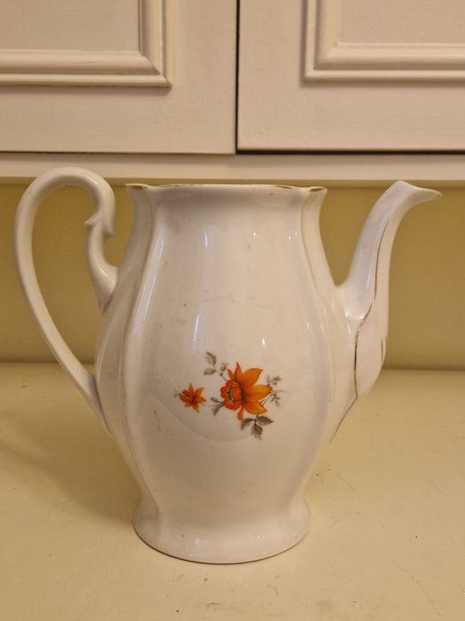 Porcelanowy dzbanek i mlecznik fabryka Ćmielów