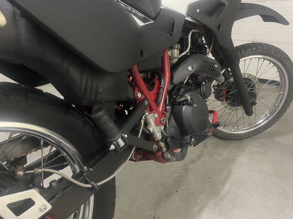 Yamaha XT 600 4pt ano 2000
