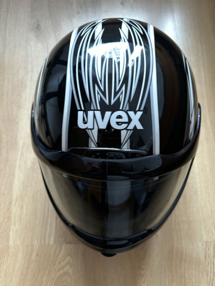 Uvex Boss 520 kask motocyklowy