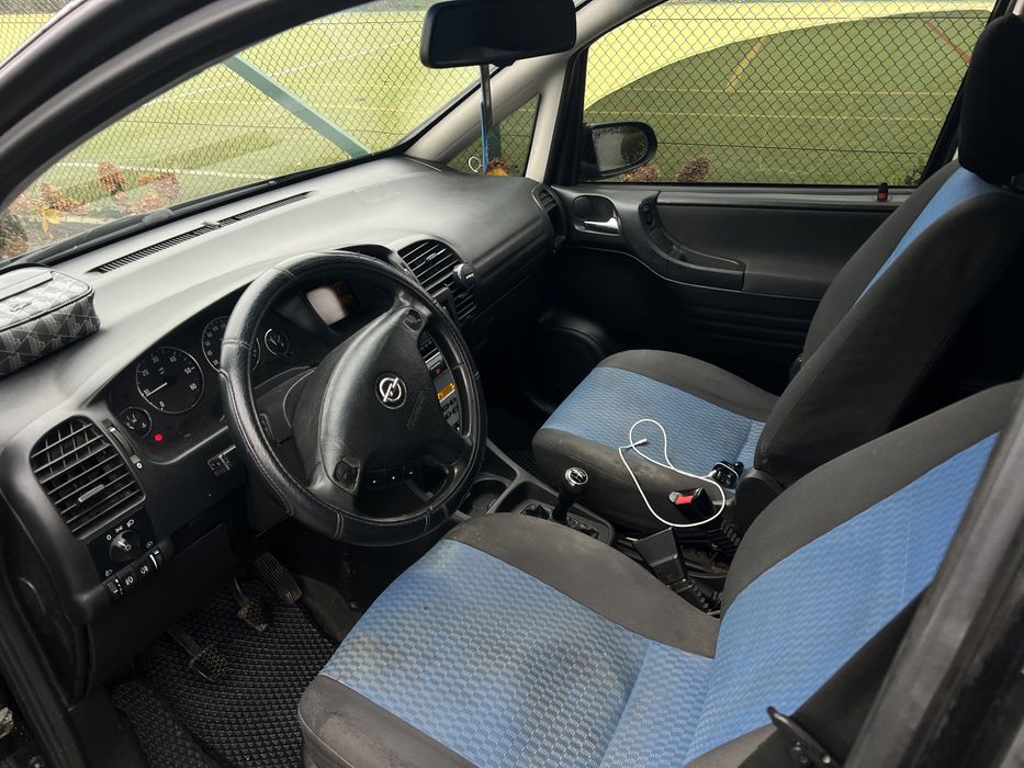 Opel Zafira 2003 p 2.2DTI Хороший стан!