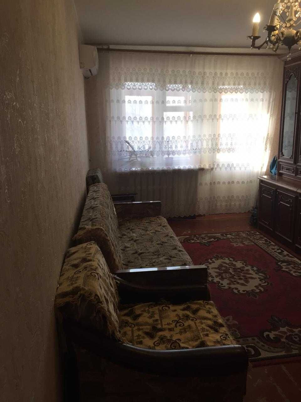 Продаю 2-х кімнатну квартиру Соляні зупинка Шкільна