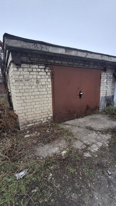 Продам гараж кооператив "Автомобіліст" (під трубою).