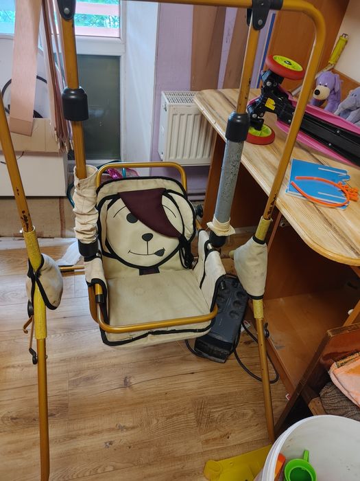 Качеля дитяча з  6 місяців і до  6  років