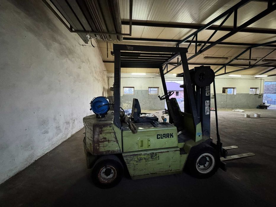 Wózek Widłowy Clark