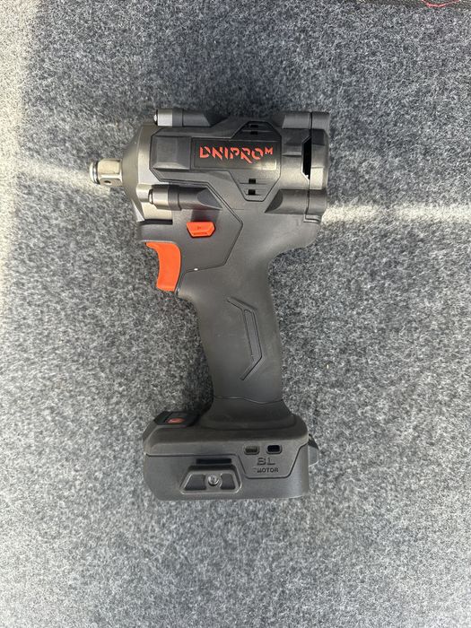 Продам гайковерт DniproM DTW-201BC