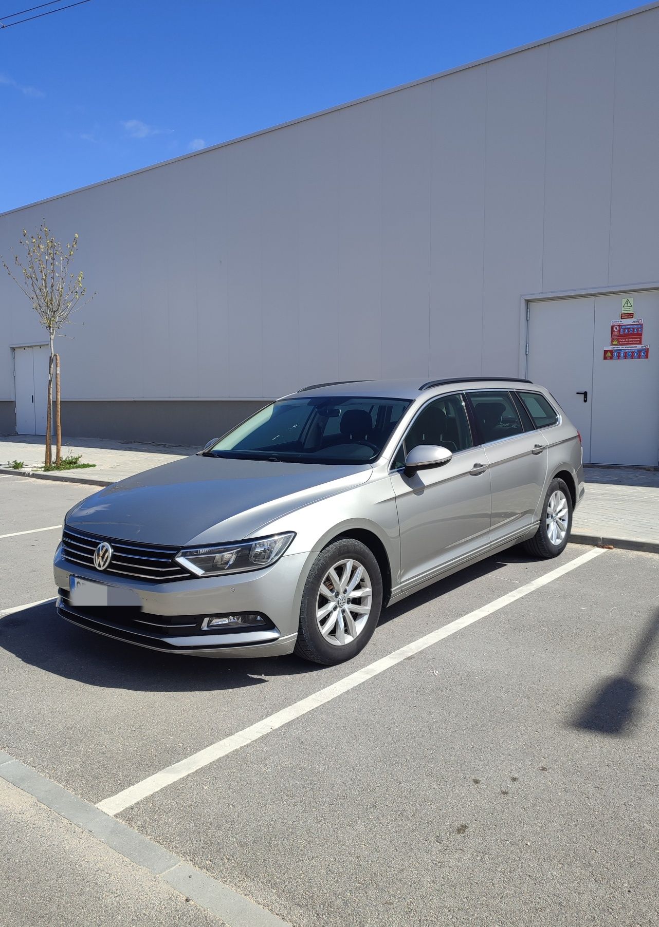 VW Passat 2.0 TDI 150 CV - COMO NOVA  / NACIONAL