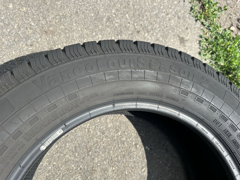 215/65 R16C 109/107R Continental VancoFourSeason 2 /всесезон/комплект/
