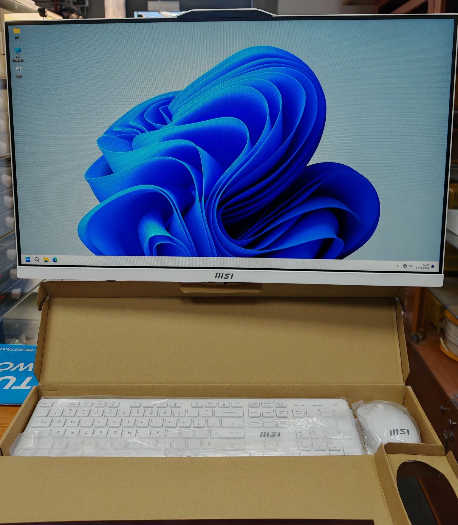 Komputer MSI 27 cali AM272 i5 16GB 512GB All in One