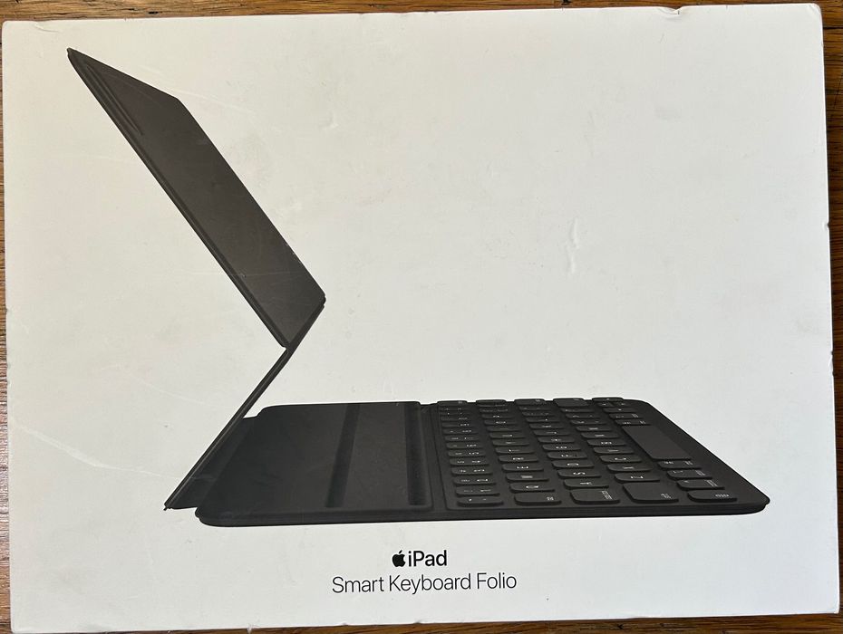 Capa teclado Apple iPad Pro 11''/iPad Air 11''- novo, 3 anos garantia