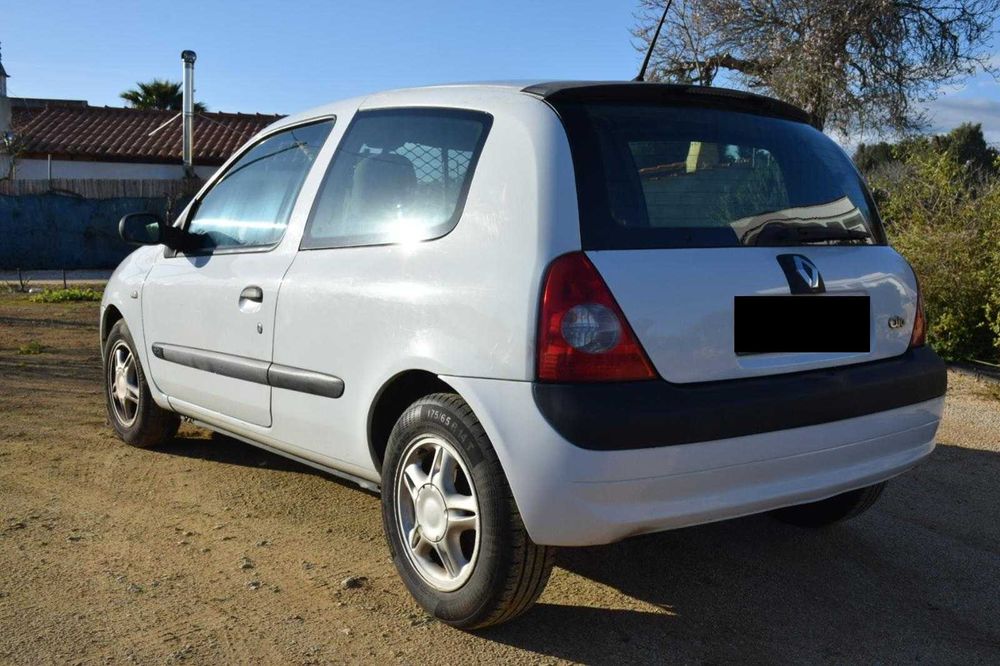 RENAULT CLIO 2005 comercial, bom estado
