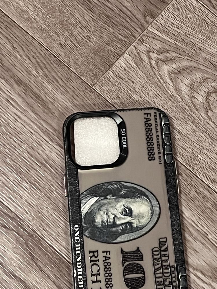 Чохол на iPhone “100$” – стиль та захист