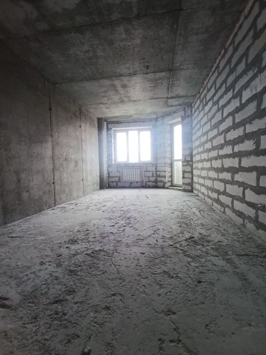 Продам квартиру с классной планировкой, ЖК Дуэт,строительное состояние