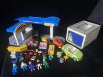 Playmobil 70201, 4318 stacja benzynowa z garażem + auto i wyposażenie