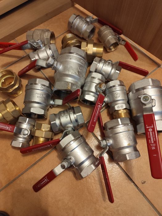 Продам крани  джакоміні