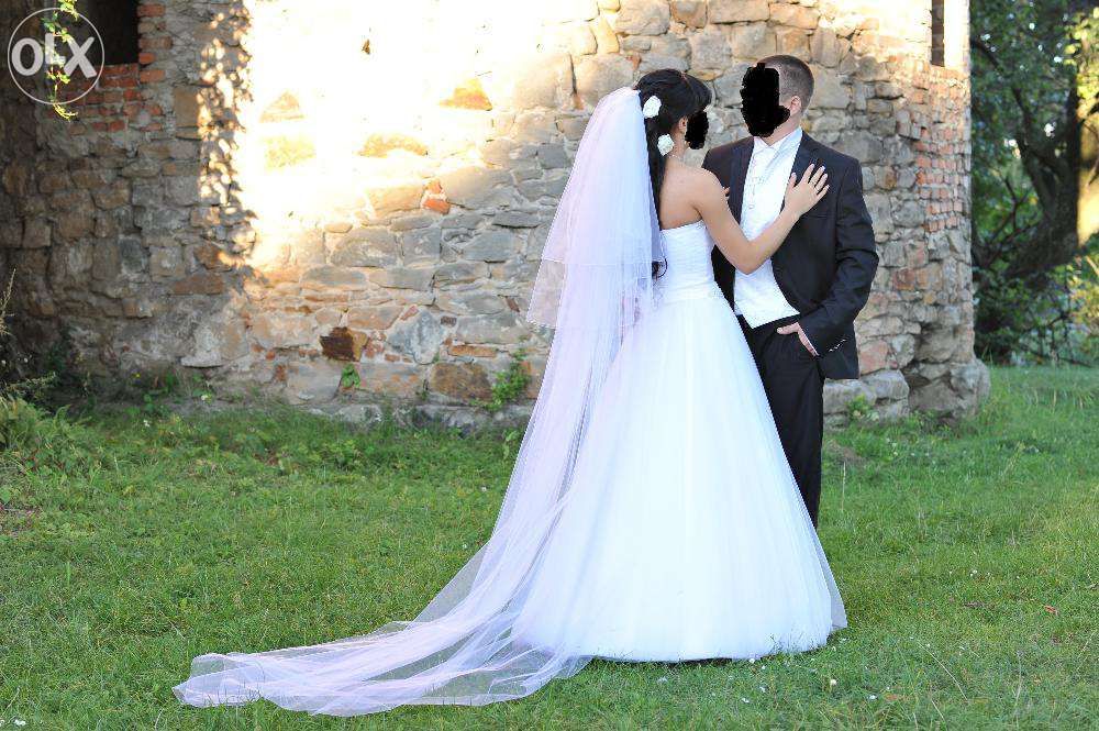 Śliczna Suknia Ślubna